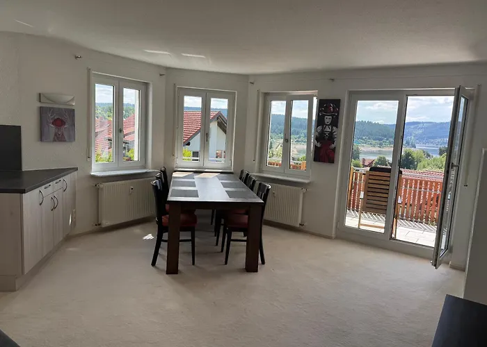 Lakeview アパート