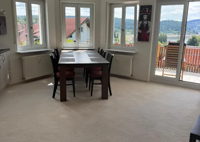 Lakeview アパート